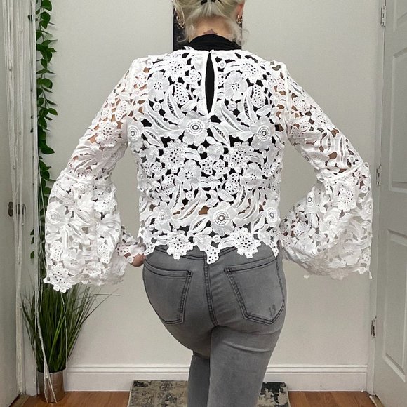 DECJUBA Bell Sleeve Eyelet Floral Lace Top Blouse Size 10 White - Picture 8 of 11